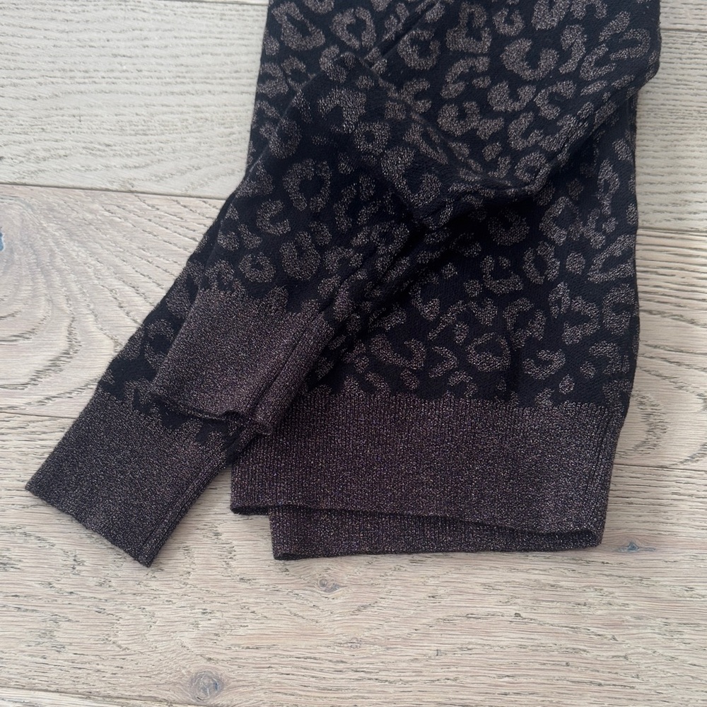 Banana Republic Leopard Print Sweater - Black and Brown - Picture 4 of 4